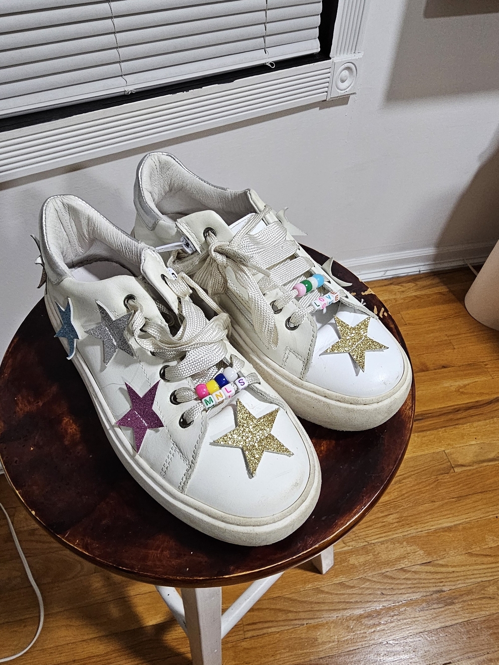 Monalisa Kids White Star Accent Sneakers with Glitter Stars